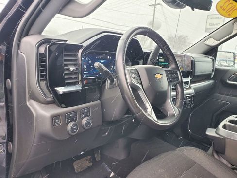 Used 2022 Chevrolet Silverado 1500 LT w/ LPO, Dark Essentials Package image 15