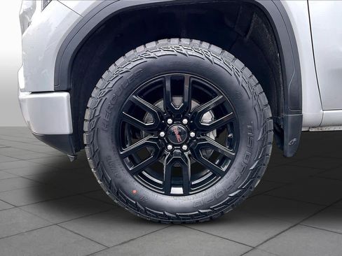 Used 2021 GMC Sierra 1500 Elevation w/ Preferred Package AWD/4WD image 10