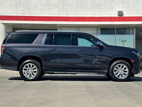 Used 2023 Chevrolet Suburban Premier AWD/4WD image 7