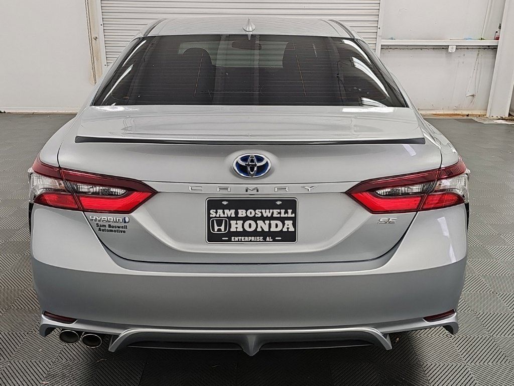 Used 2021 Toyota Camry SE FWD image 8