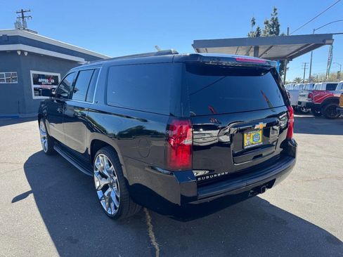 Used 2016 Chevrolet Suburban LT image 5