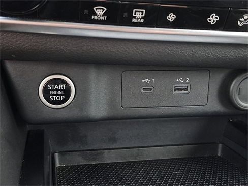 Used 2023 Nissan Rogue SV image 35