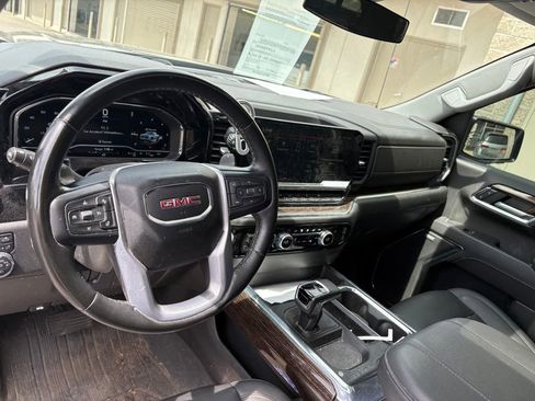 Used 2023 GMC Sierra 1500 Elevation w/ Elevation Premium Package AWD/4WD image 17