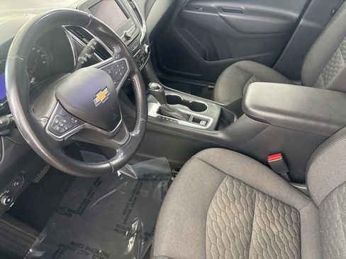 Used 2020 Chevrolet Equinox LT FWD image 20