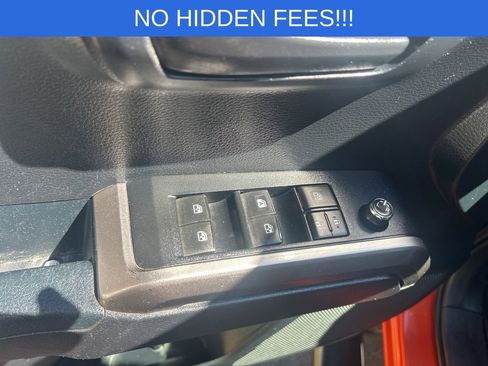 Used 2018 Toyota Tacoma SR5 image 21