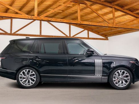 Used 2019 Land Rover Range Rover Long Wheelbase Supercharged image 6