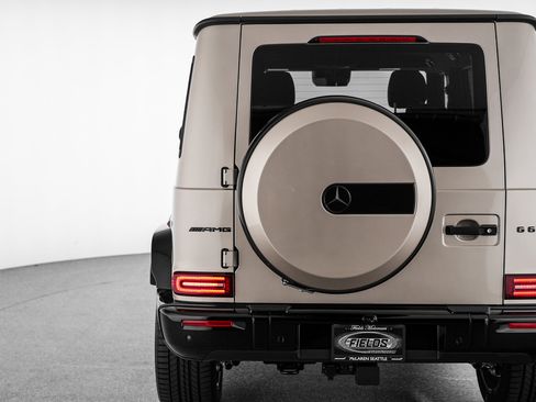 Used 2025 Mercedes-Benz G 63 AMG 4MATIC image 41