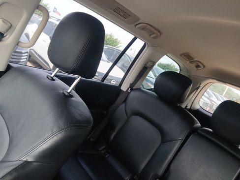 Used 2022 Nissan Armada SL image 19