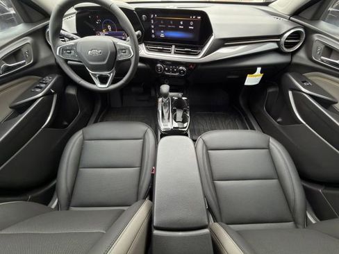 New 2025 Chevrolet Trax ACTIV w/ Sunroof Package image 10