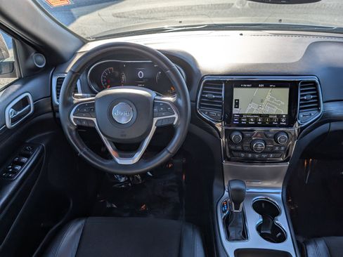 Used 2020 Jeep Grand Cherokee Altitude AWD/4WD image 16