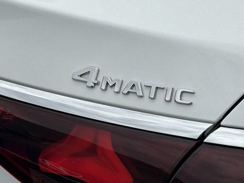 Used 2025 Mercedes-Benz E 350 4MATIC Sedan image 6