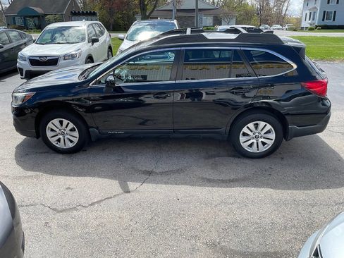 Used 2018 Subaru Outback 2.5i Premium AWD/4WD image 6