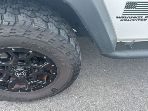 Used 2017 Jeep Wrangler Unlimited Sport w/ Quick Order Package 24S AWD/4WD image 24