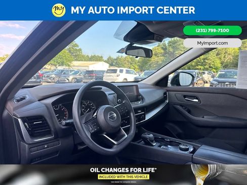 Used 2021 Nissan Rogue SV AWD/4WD image 8