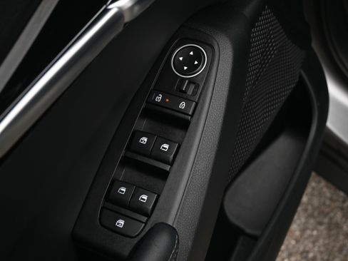 Used 2025 Kia Seltos EX image 28