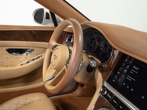 Used 2020 Bentley Continental GT AWD/4WD image 46