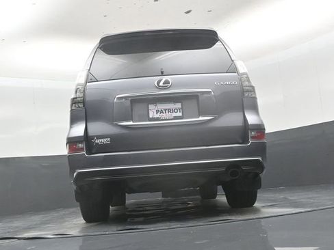 Used 2023 Lexus GX 460 Luxury w/ Sport Design Package AWD/4WD image 46