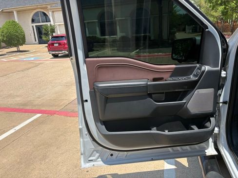 Used 2021 Ford F150 Lariat AWD/4WD image 9