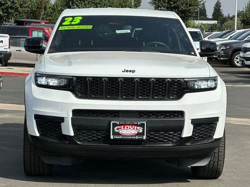 Used 2023 Jeep Grand Cherokee L Altitude image 9