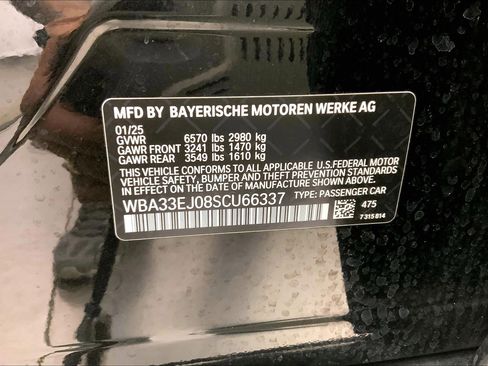 Used 2025 BMW 760i xDrive w/ Premium Package AWD/4WD image 31