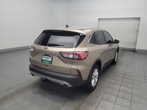 Used 2021 Ford Escape SE w/ Convenience Package FWD image 9