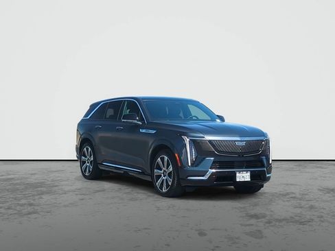 Used 2025 Cadillac Escalade IQ Luxury 1 AWD/4WD image 2