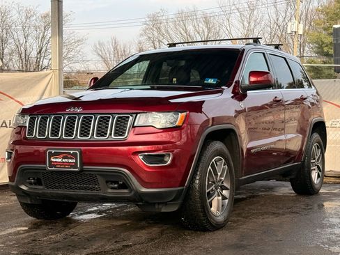 Used 2020 Jeep Grand Cherokee Laredo w/ Quick Order Package 2BN North image 3