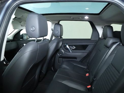 Used 2025 Land Rover Discovery Sport S image 19