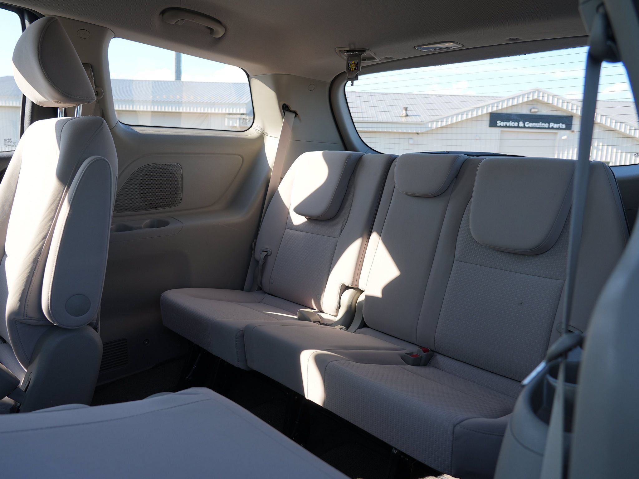 Used 2018 Kia Sedona L FWD image 26