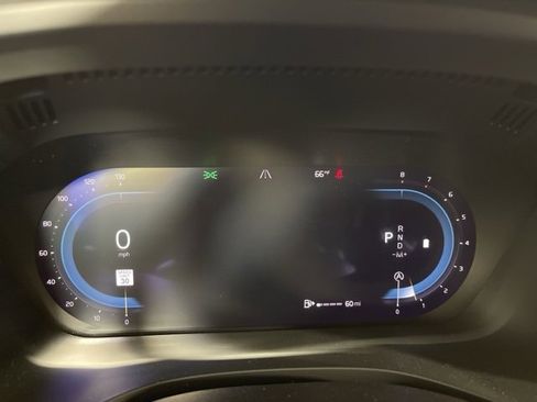 Used 2023 Volvo XC60 B5 Core image 14