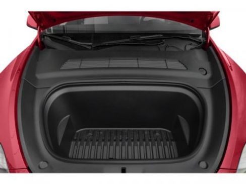 Used 2024 Tesla Model Y 2WD image 12