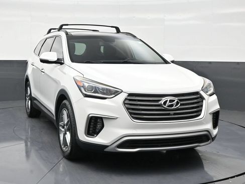 Used 2018 Hyundai Santa Fe FWD image 8