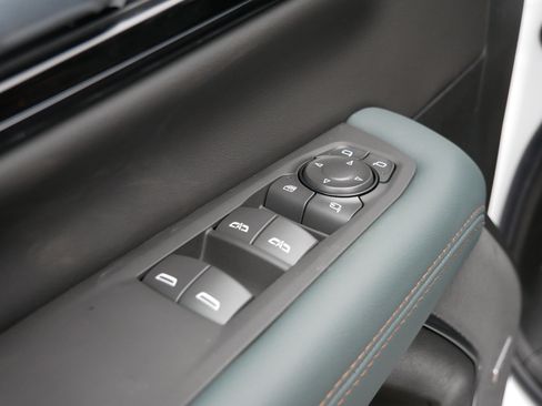 New 2026 Chevrolet Equinox RS AWD/4WD image 16