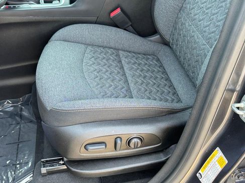 Used 2022 Chevrolet Equinox LT FWD image 22