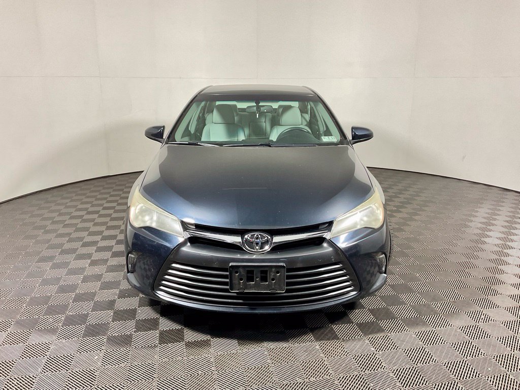 Used 2017 Toyota Camry XLE w/ Convenience Package FWD image 5