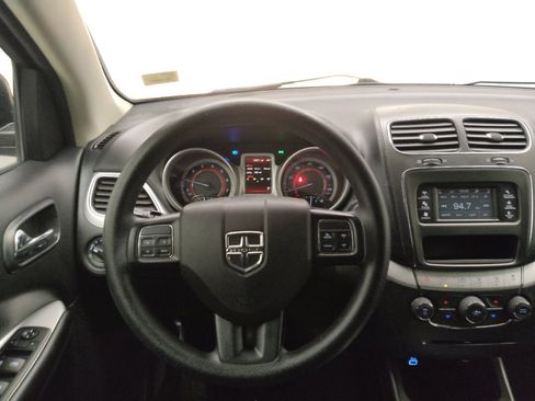 Used 2020 Dodge Journey SE FWD image 22