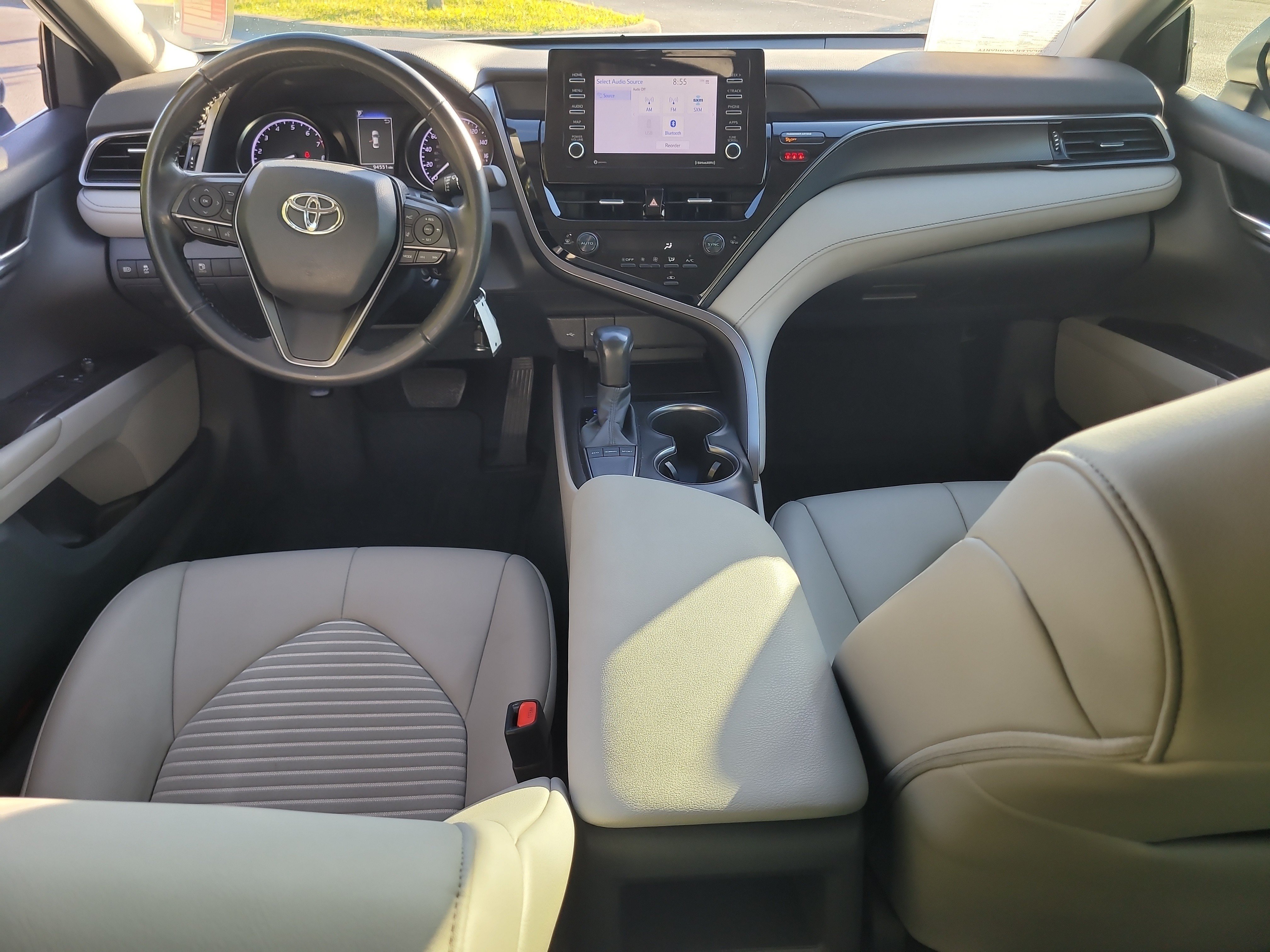 Used 2023 Toyota Camry SE FWD image 12
