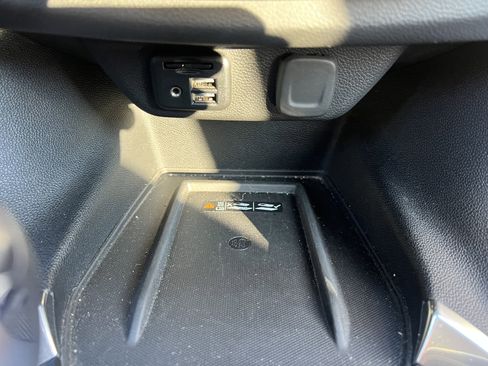 Certified 2021 Chevrolet Traverse High Country image 28