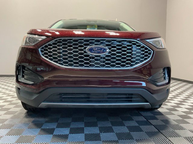 Used 2024 Ford Edge SEL w/ Convenience Package AWD/4WD image 3
