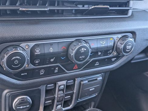 Used 2024 Jeep Wrangler Sport S image 13