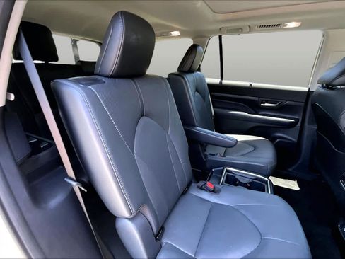 Used 2024 Toyota Grand Highlander FWD image 20
