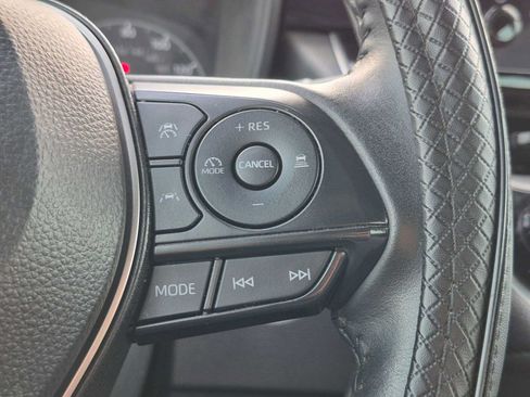 Used 2024 Toyota Corolla SE FWD image 19