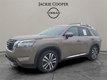 Certified 2024 Nissan Pathfinder Platinum