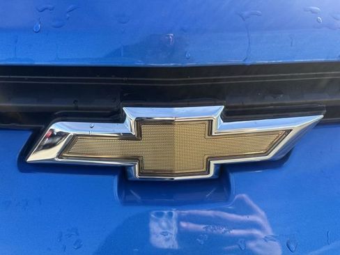 New 2026 Chevrolet Equinox EV LT image 32