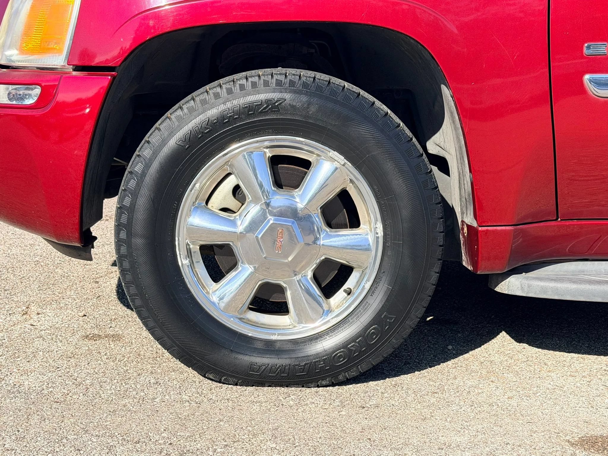 Used 2006 GMC Envoy XL SLE RWD image 2