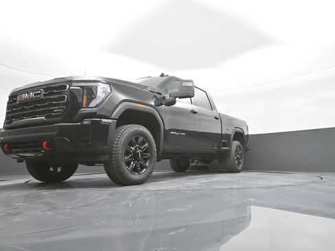 New 2026 GMC Sierra 2500 AT4 w/ AT4 Premium Plus Package AWD/4WD image 38