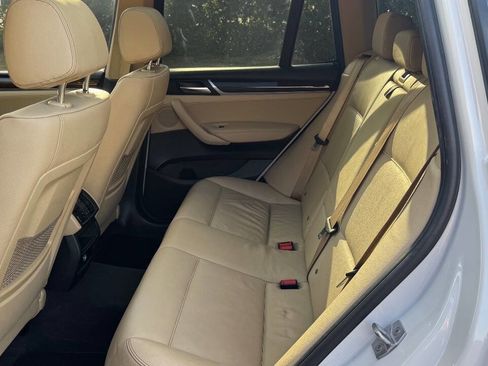 Used 2017 BMW X3 sDrive28i RWD image 11