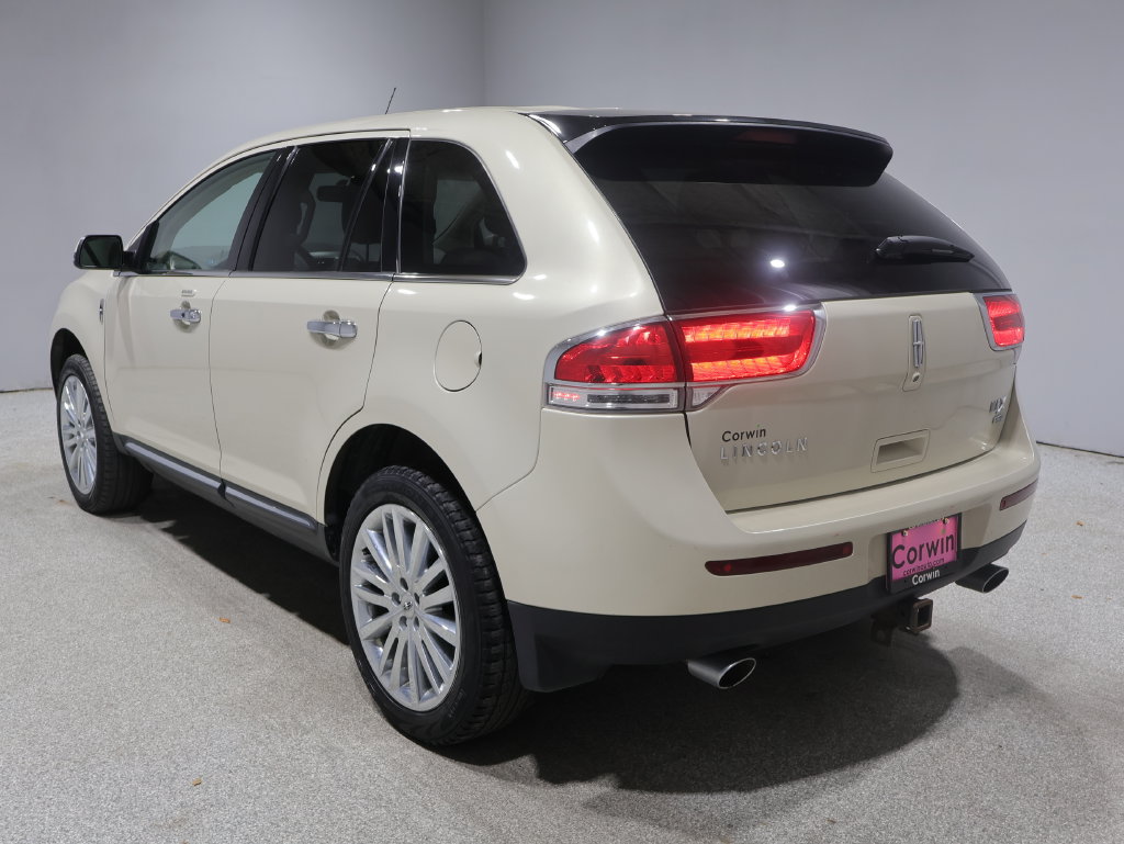 Used 2015 Lincoln MKX AWD w/ Equipment Group 101A image 6