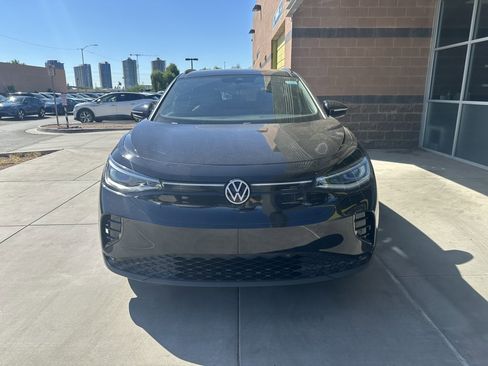 Used 2023 Volkswagen ID.4 Pro S image 8