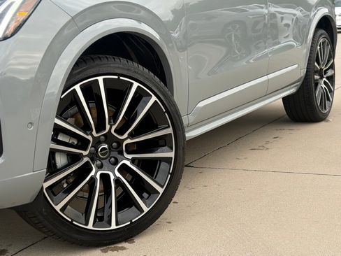 New 2026 Volvo XC90 B6 Ultra w/ Lounge Package image 6